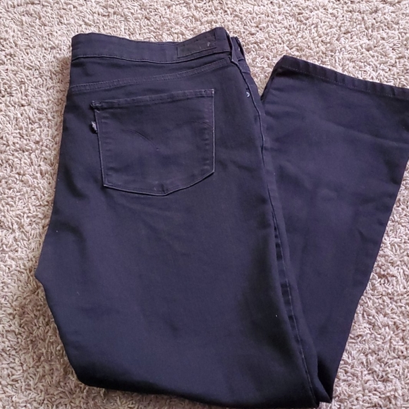 Levi's Jeans - Picture 2 of 2